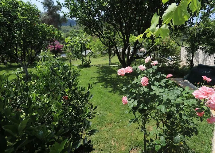 Garden House Kastellani-4bd&garden Near Corfutown Kastellanoi (Parelioi, Corfu)