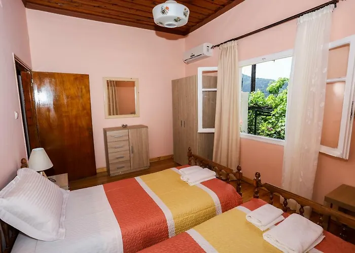 Garden House Kastellani-4bd&garden Near Corfutown Kastellanoi (Parelioi, Corfu)