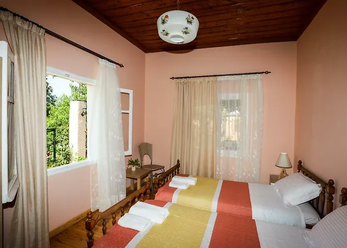 Garden House Kastellani-4bd&garden Near Corfutown