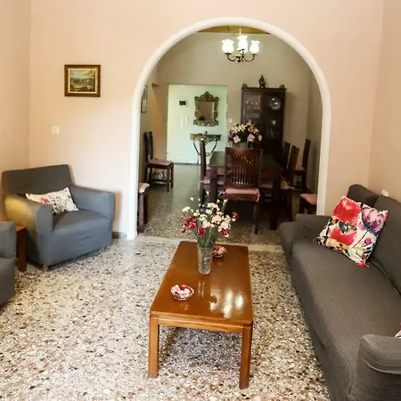 Летний дом Garden House Kastellani,15' Min Drive From Corfu Town
