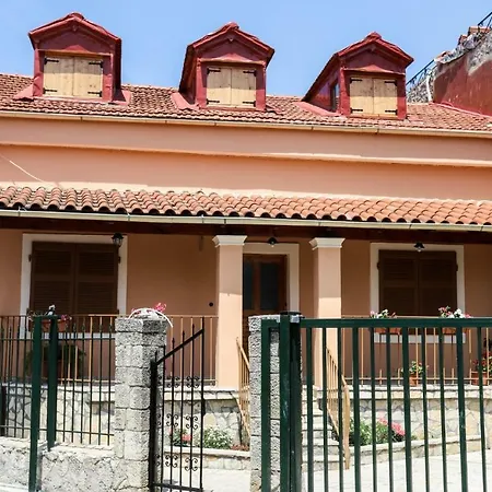 Garden House Kastellani-4bd&garden Near Corfutown Εξοχικό σπίτι Kastellanoi (Parelioi, Corfu)