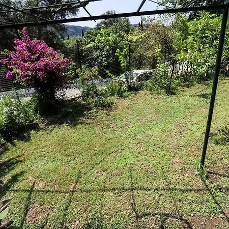 Летний дом Garden House Kastellani,15' Min Drive From Corfu Town *