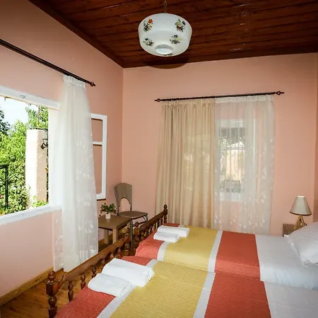 Garden House Kastellani-4bd&garden Near Corfutown