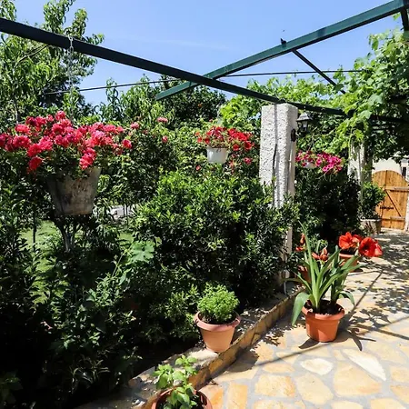 Garden House Kastellani-4bd&garden Near Corfutown