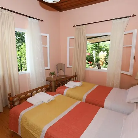 Garden House Kastellani-4bd&garden Near Corfutown