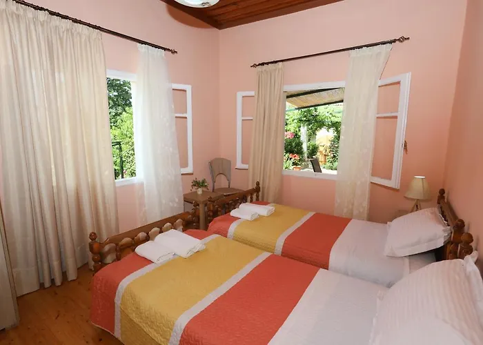 Garden House Kastellani-4bd&garden Near Corfutown