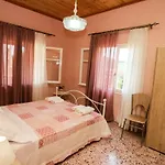 Garden House Kastellani-4bd&garden Near Corfutown * Kastellanoi (Parelioi, Corfu)